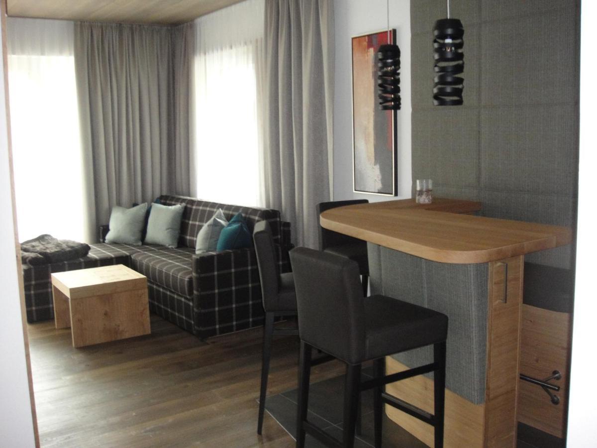 Apartamento Haus Alt St. Anton Sankt Anton am Arlberg Exterior foto